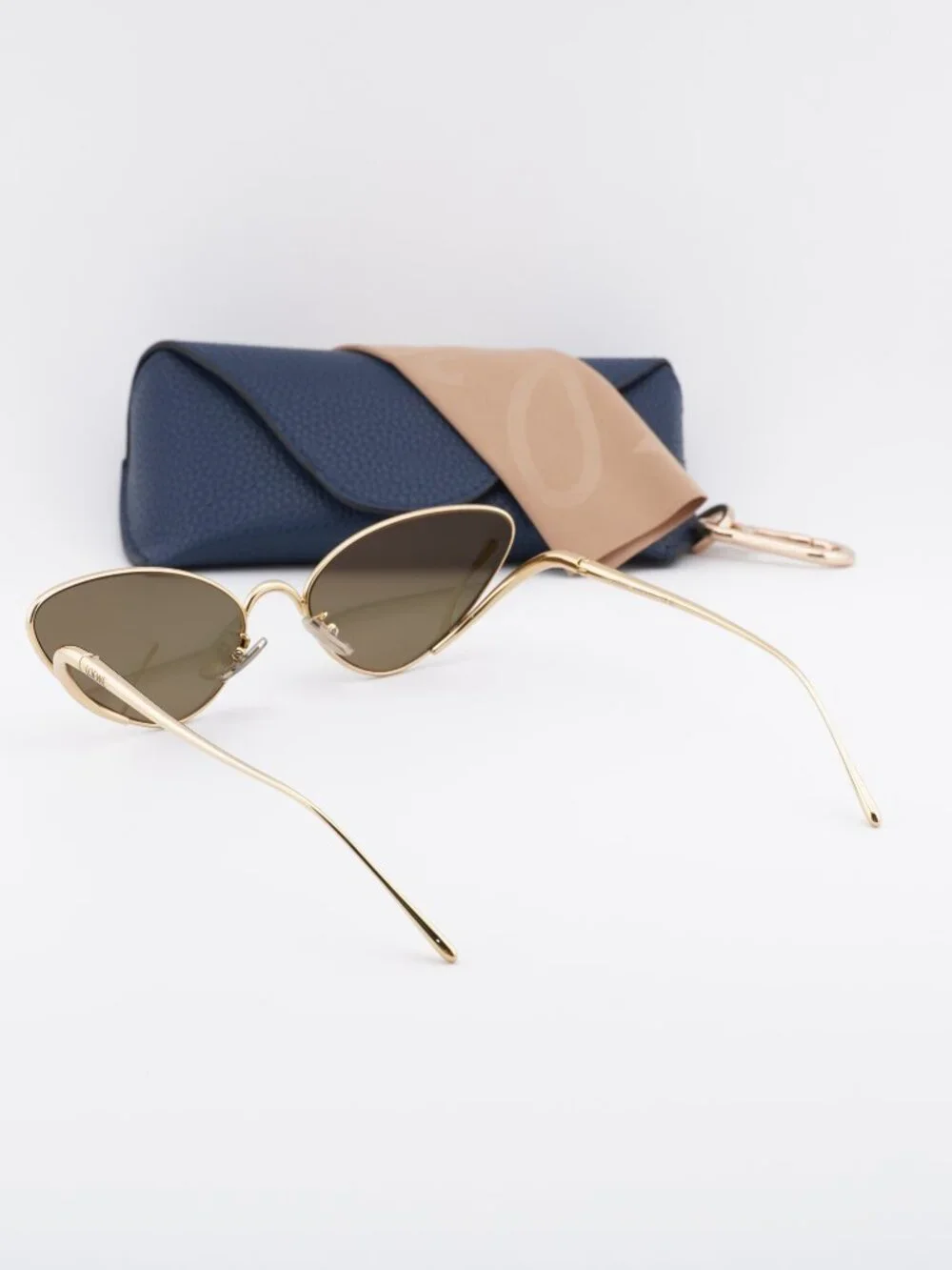 Loewe model lw40179u
